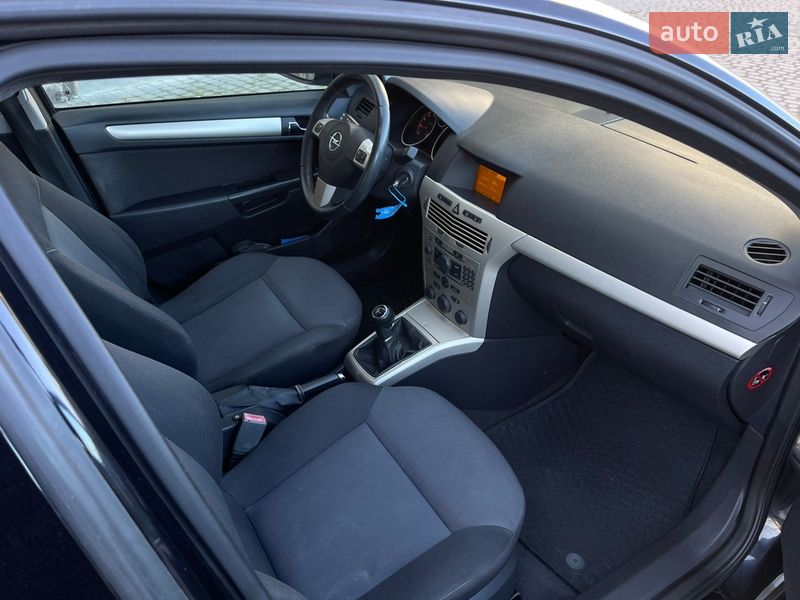 Универсал Opel Astra 2008 в Надворной