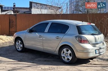 Хэтчбек Opel Astra 2010 в Житомире