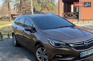 Універсал Opel Astra 2016 в Яворові