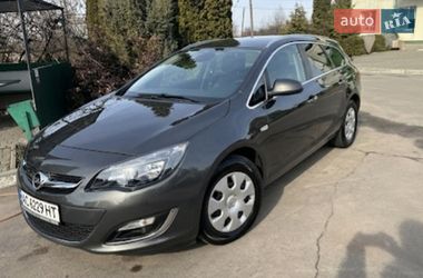 Универсал Opel Astra 2016 в Нововолынске