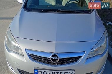 Универсал Opel Astra 2010 в Тернополе
