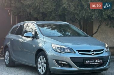 Универсал Opel Astra 2014 в Николаеве