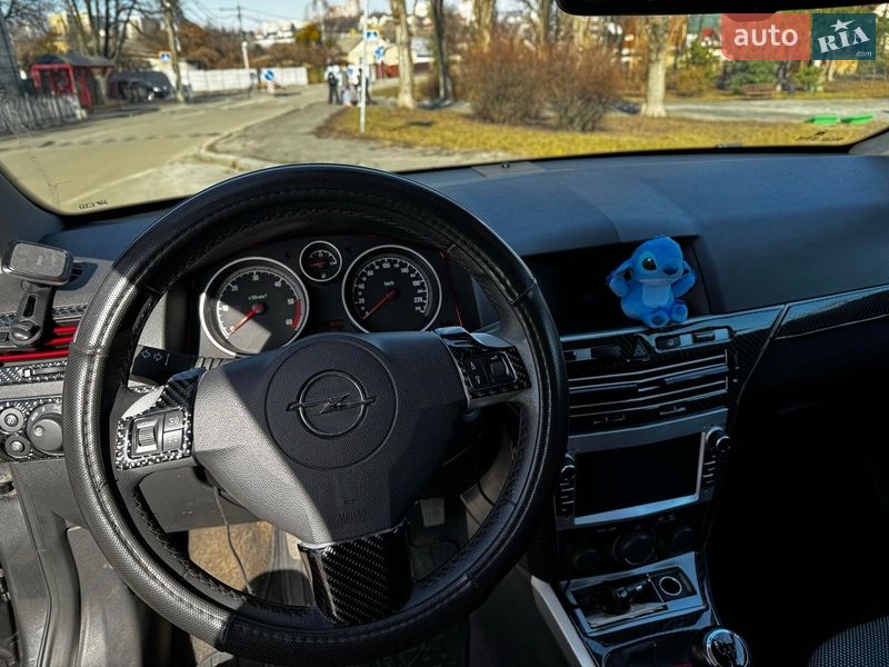 Хэтчбек Opel Astra 2009 в Киеве