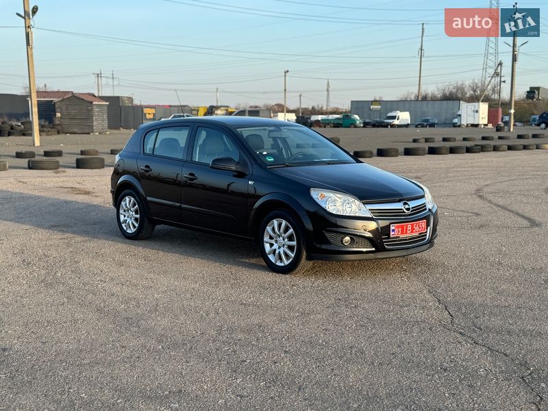 Хэтчбек Opel Astra 2008 в Одессе
