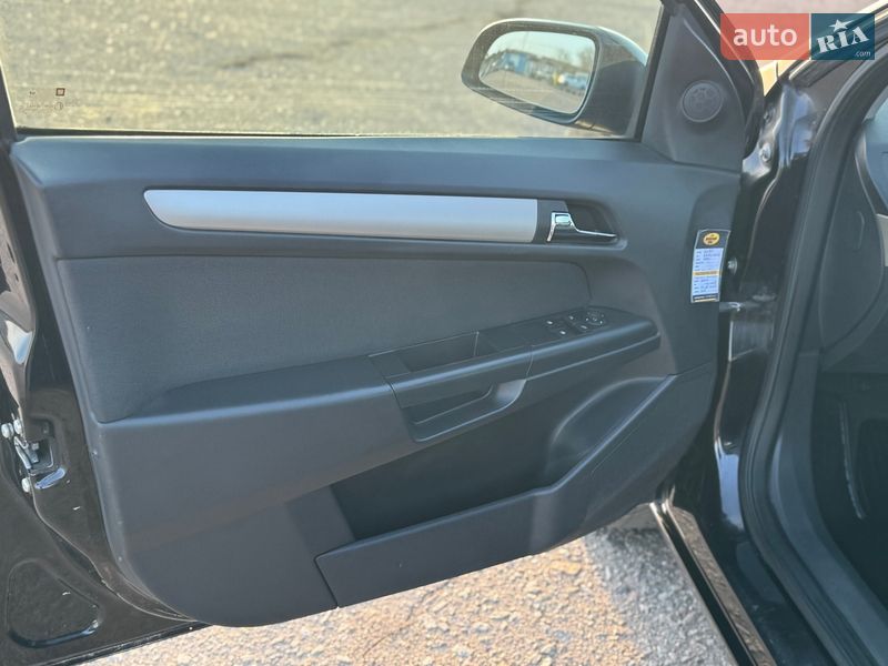 Хэтчбек Opel Astra 2008 в Одессе