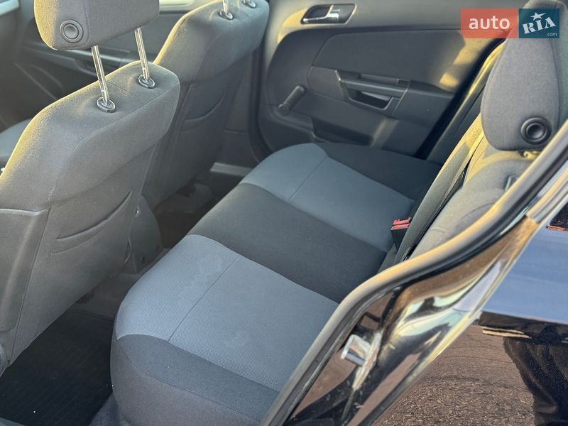 Хэтчбек Opel Astra 2008 в Одессе