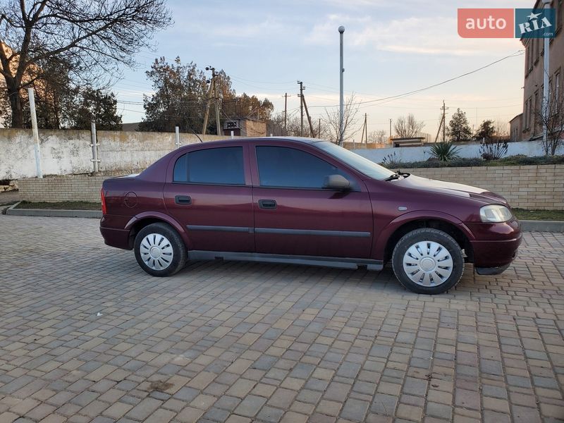 Седан Opel Astra 2007 в Білгороді-Дністровському