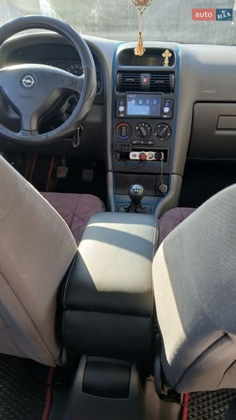 Хэтчбек Opel Astra 1998 в Рожнятове
