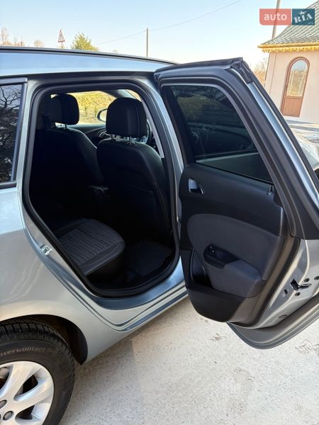 Універсал Opel Astra 2014 в Львові