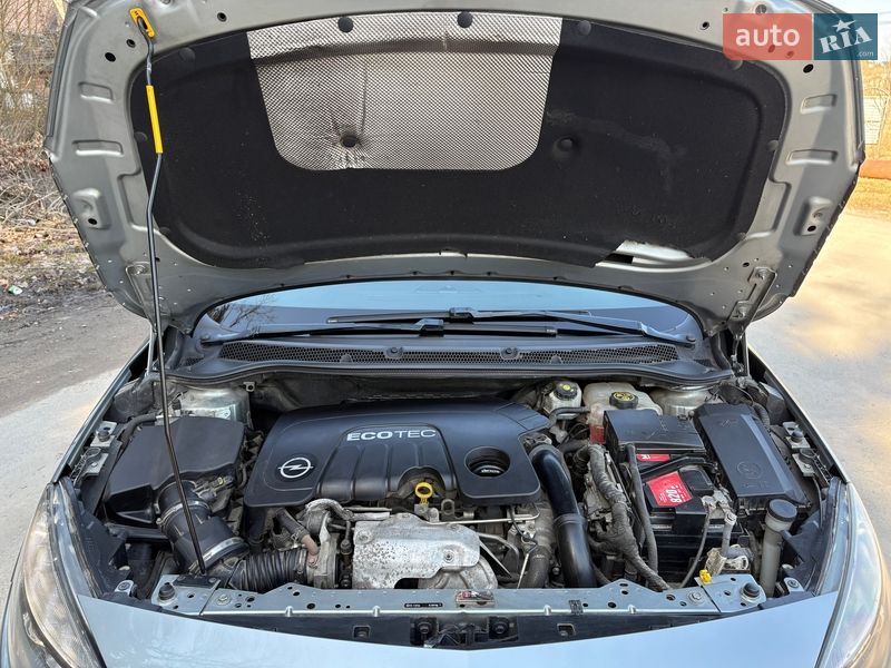 Універсал Opel Astra 2014 в Львові