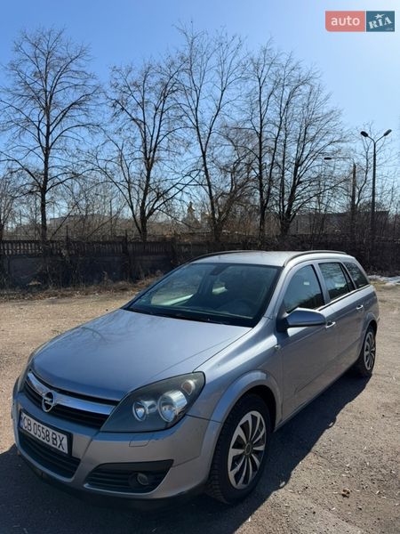 Универсал Opel Astra 2006 в Чернигове