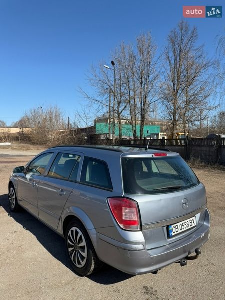 Универсал Opel Astra 2006 в Чернигове