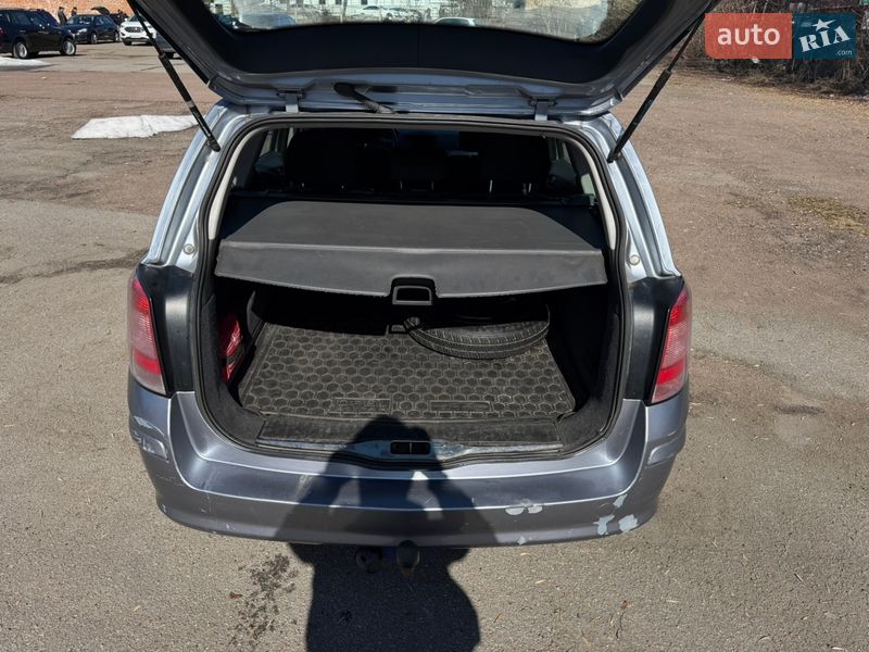 Универсал Opel Astra 2006 в Чернигове