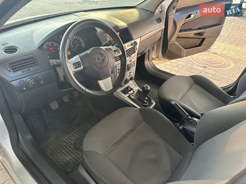 Універсал Opel Astra 2012 в Дніпрі фото 31 Універсал Opel Astra 2012 в Дніпрі