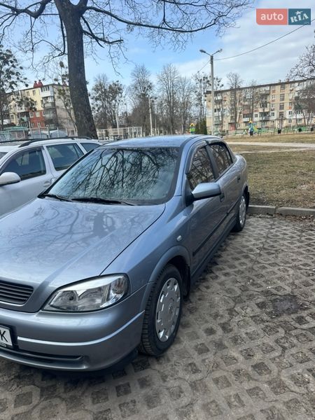 Седан Opel Astra 2008 в Миргороде