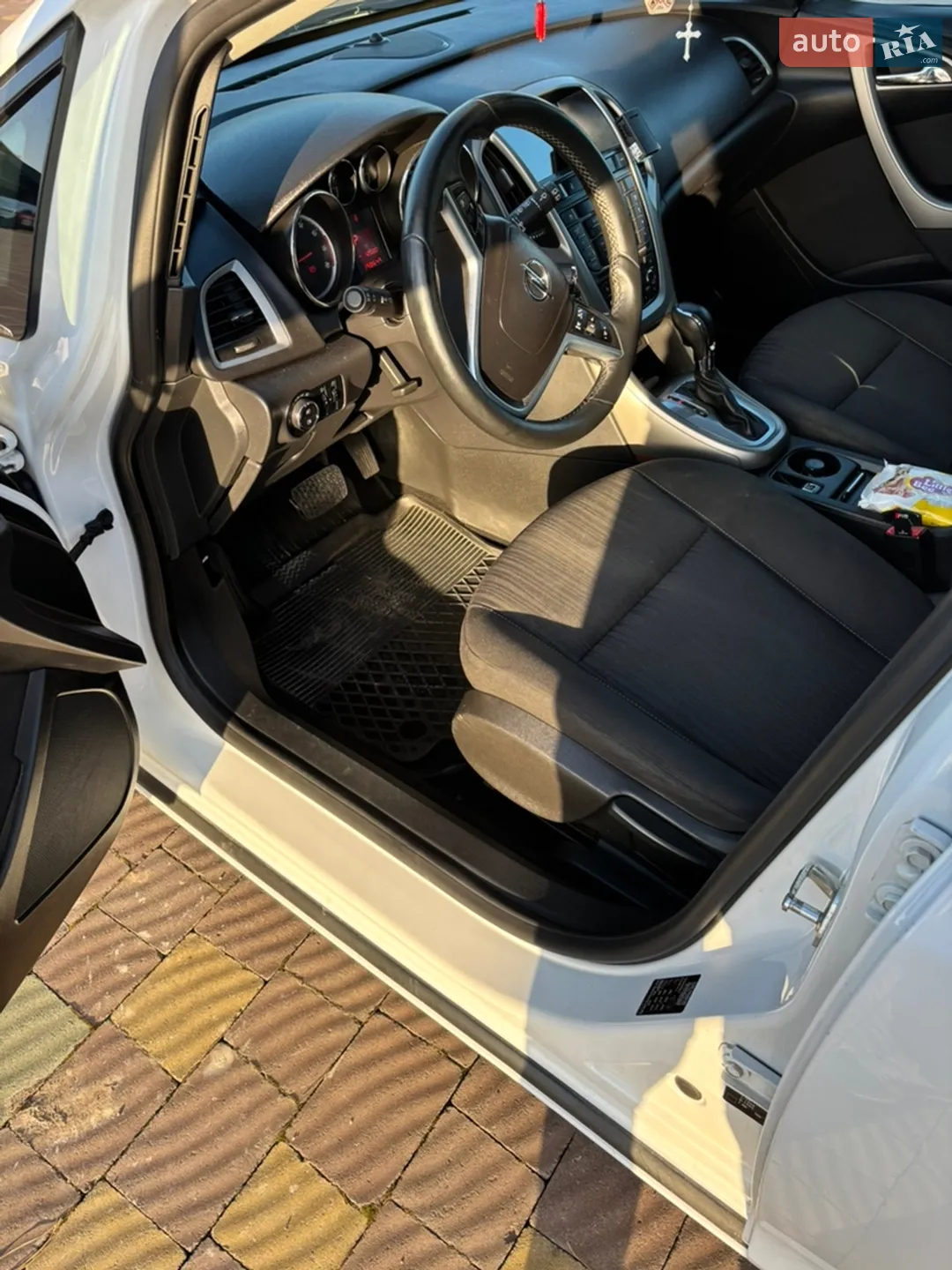 2011 Opel Astra - мініатюра 17