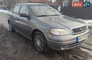 Седан Opel Astra 2007 в Лебедине