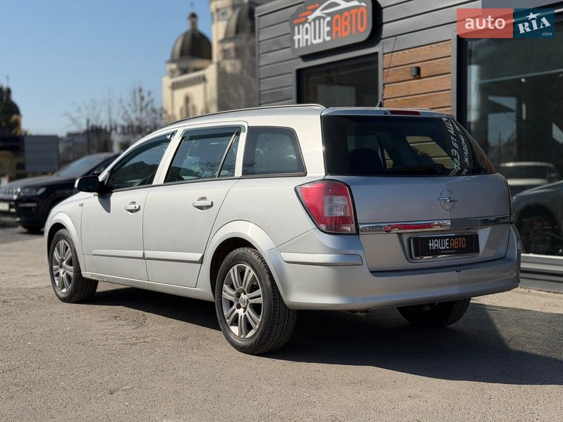 Універсал Opel Astra 2008 в Шептицькому