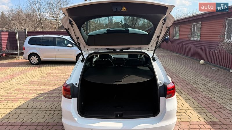 Универсал Opel Astra 2020 в Хмельницком