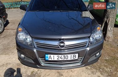 Хэтчбек Opel Astra 2010 в Киеве