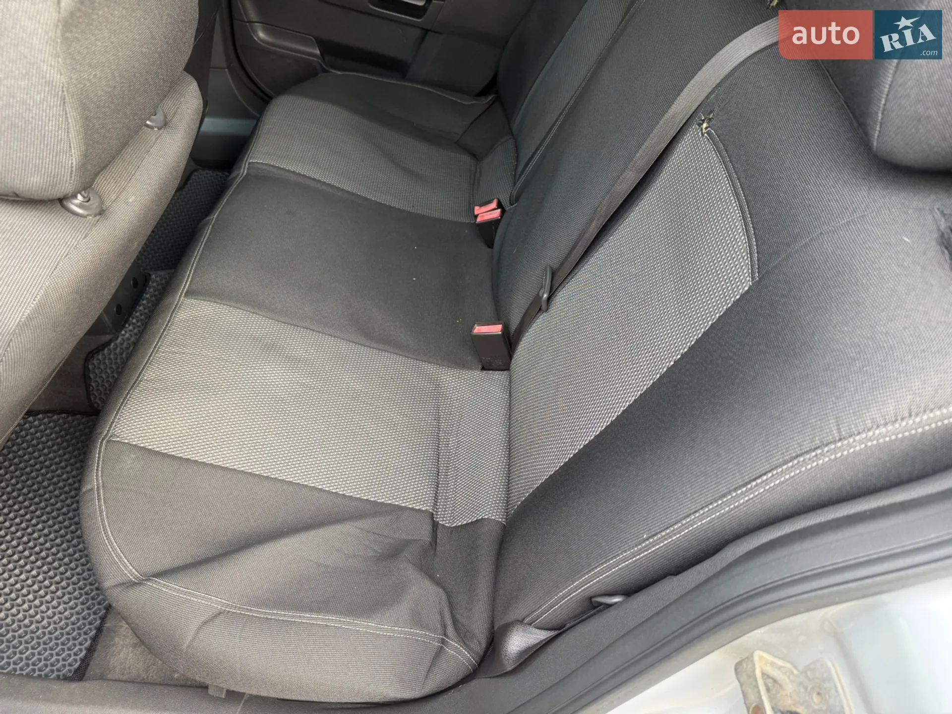 2010 Opel Astra - мініатюра 36