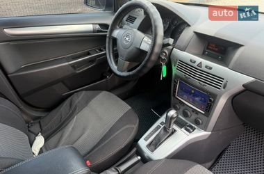 Універсал Opel Astra 2010 в Стрию