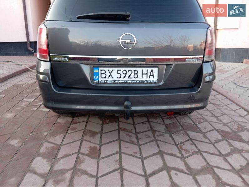 Универсал Opel Astra 2009 в Хмельницком