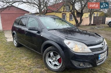 Универсал Opel Astra 2009 в Змиеве