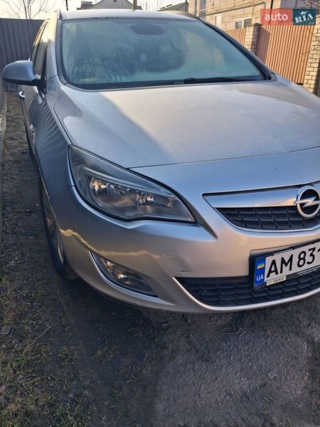 Opel Astra 2010