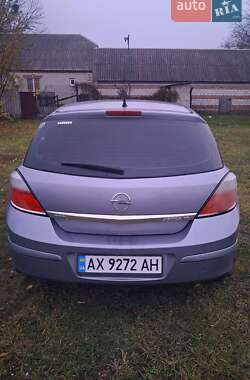 Хетчбек Opel Astra 2006 в Валках