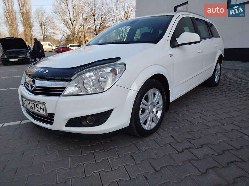 Универсал Opel Astra 2009 в Хмельницком
