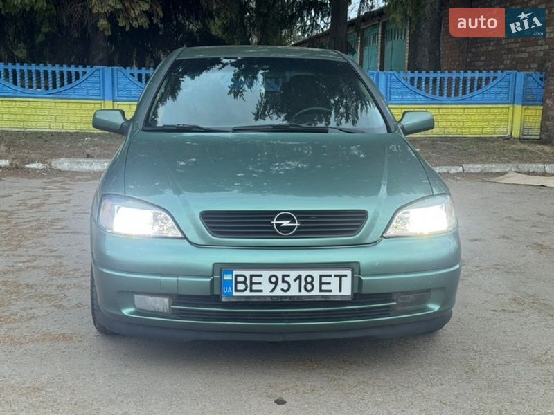 Седан Opel Astra 2007 в Врадиевке