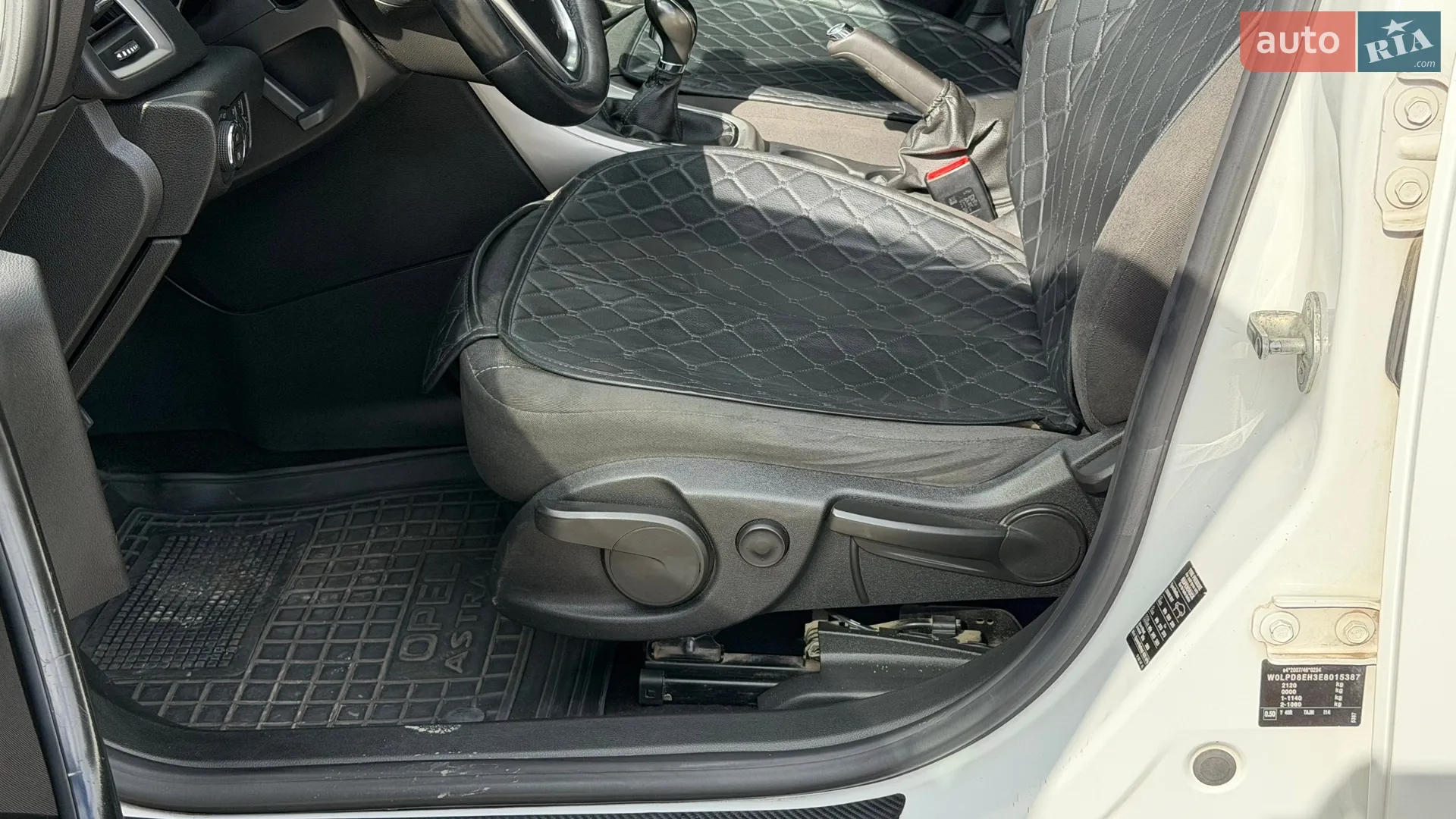 2013 Opel Astra - мініатюра 28