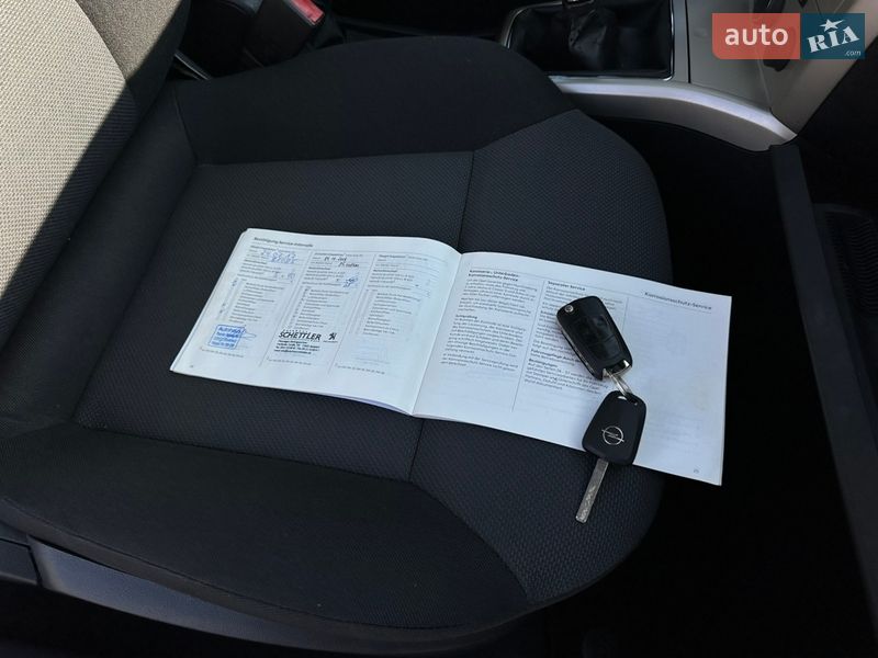 Хэтчбек Opel Astra 2007 в Виннице