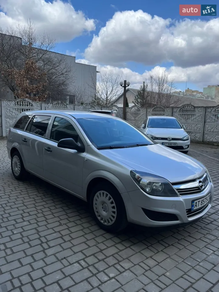 2011 Opel Astra - мініатюра 16