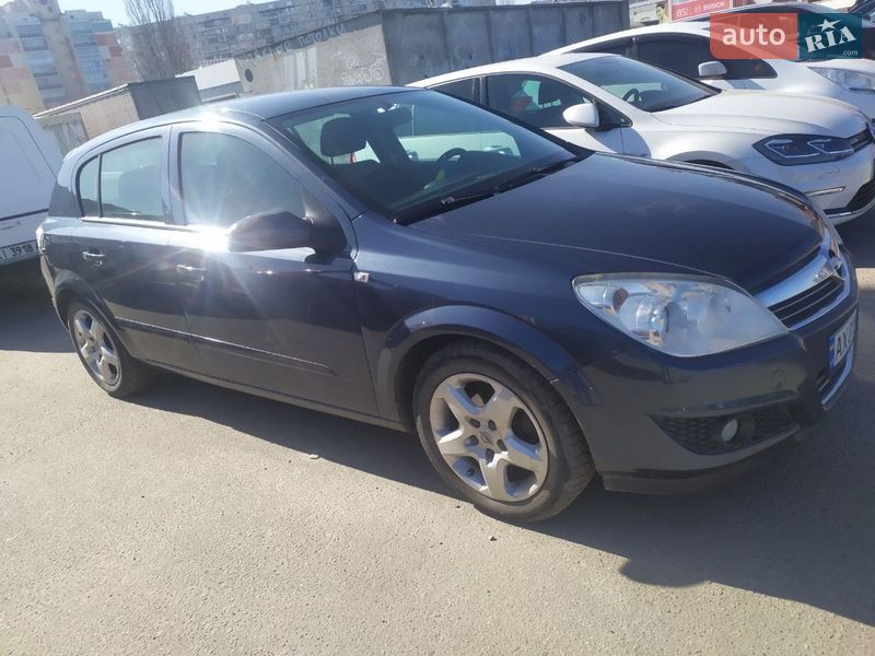 Хэтчбек Opel Astra 2008 в Харькове