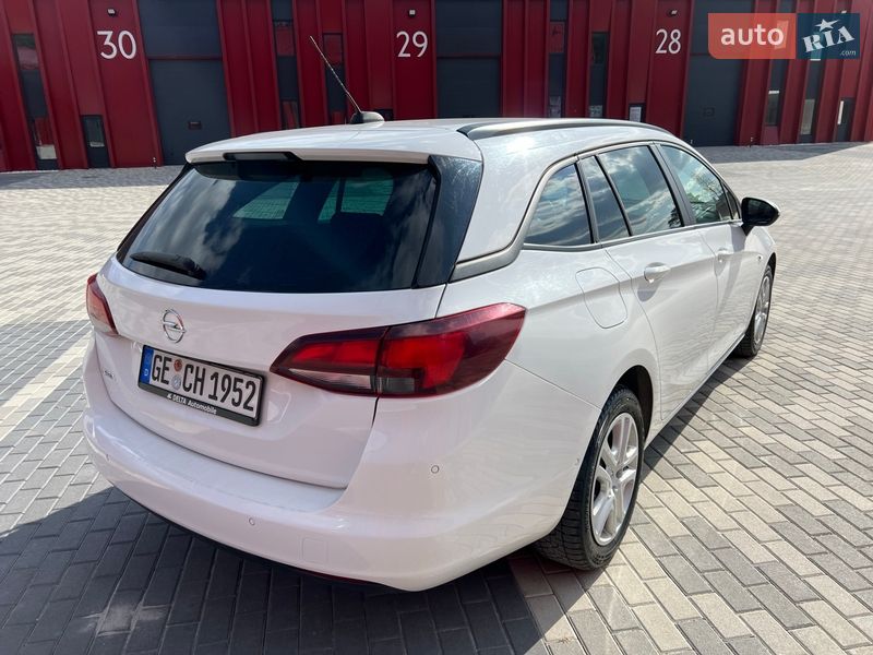 Универсал Opel Astra 2018 в Львове