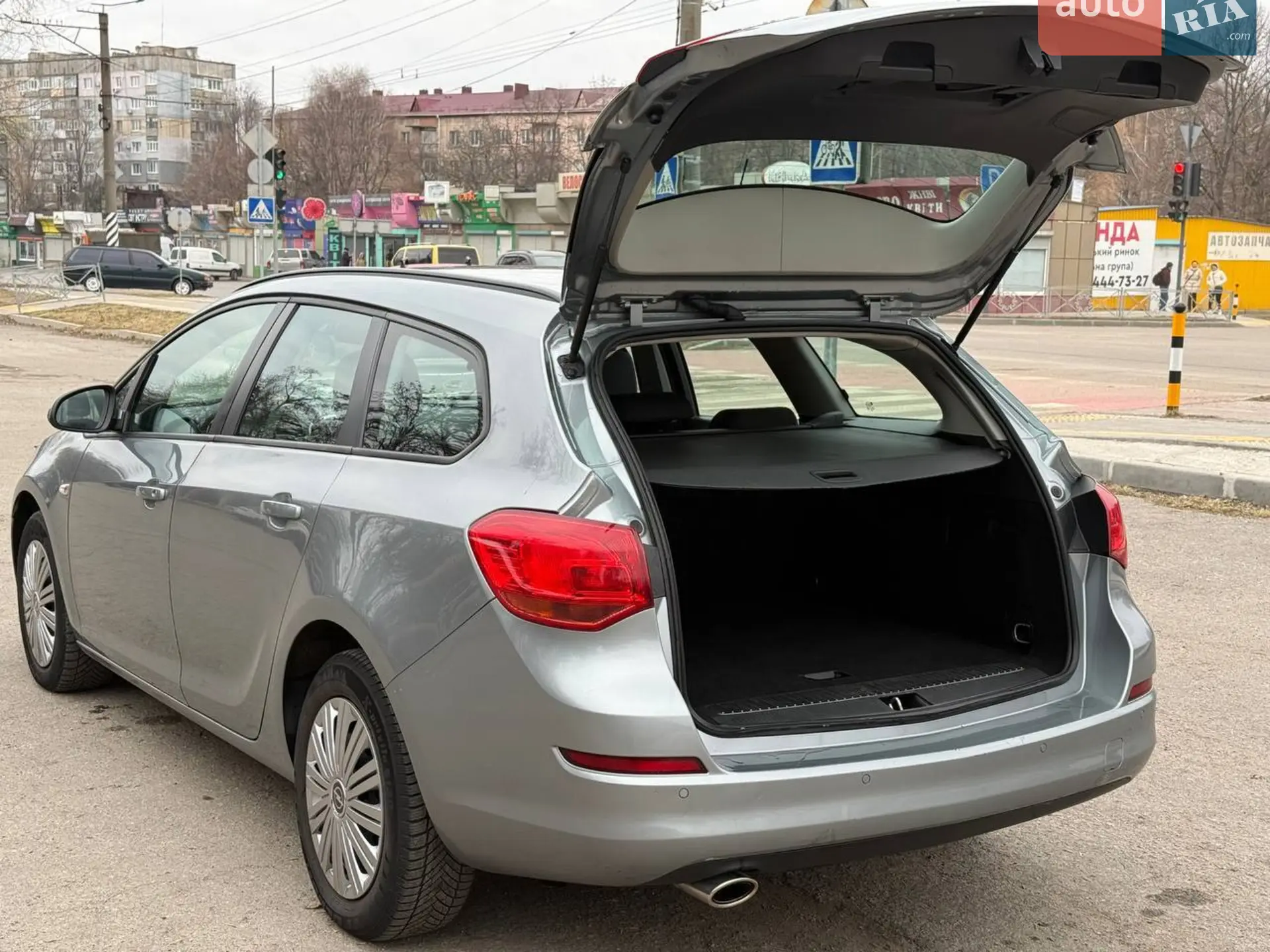 2011 Opel Astra - мініатюра 2