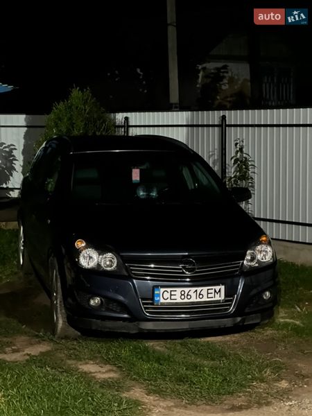 Універсал Opel Astra 2008 в Чернівцях