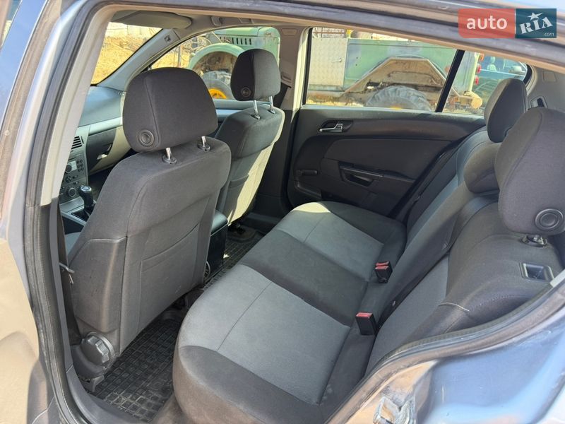 Хэтчбек Opel Astra 2004 в Славуте фото 7 Хэтчбек Opel Astra 2004 в Славуте