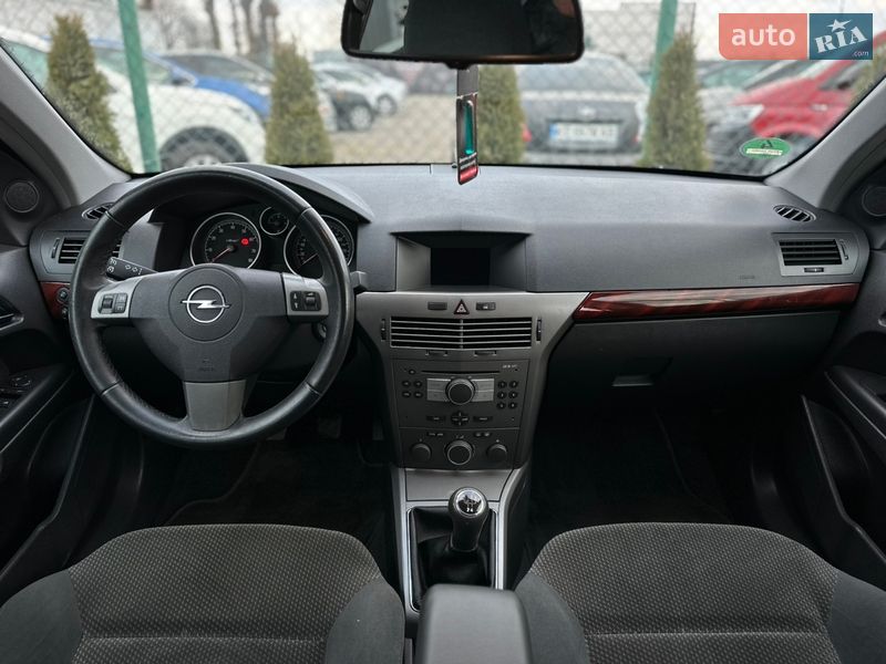 Хэтчбек Opel Astra 2004 в Виннице