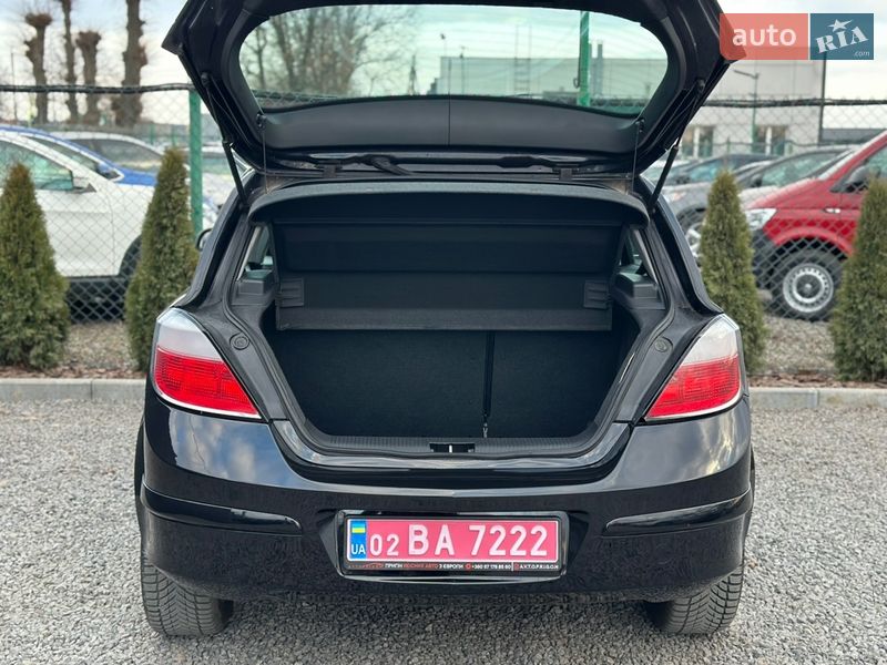 Хэтчбек Opel Astra 2004 в Виннице