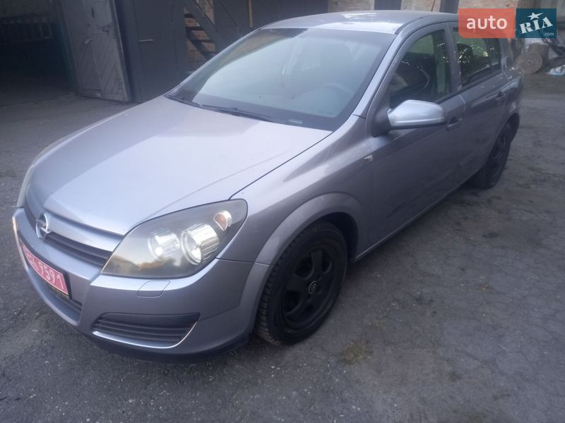 Хэтчбек Opel Astra 2005 в Звенигородке фото Хэтчбек Opel Astra 2005 в Звенигородке