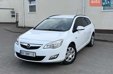 Универсал Opel Astra 2011 в Хмельницком