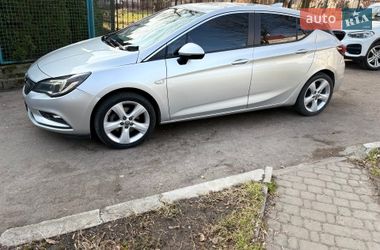 Хэтчбек Opel Astra 2016 в Львове