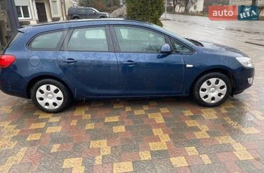 Універсал Opel Astra 2012 в Львові