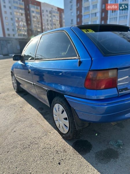 Хэтчбек Opel Astra 1993 в Харькове
