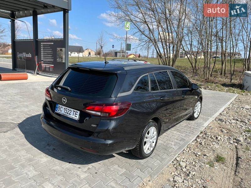 Универсал Opel Astra 2016 в Львове