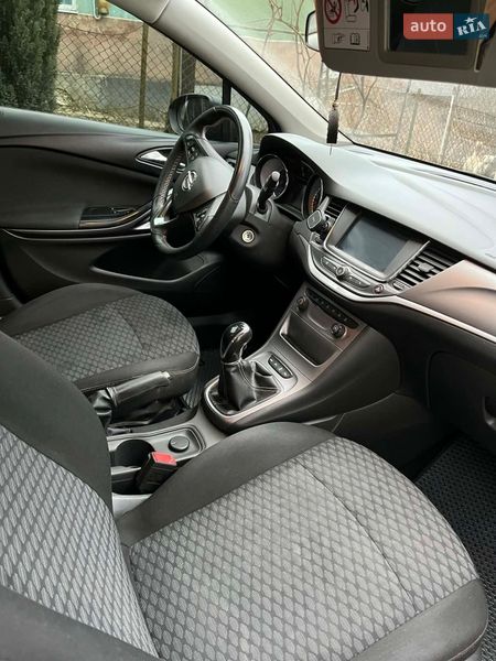 Универсал Opel Astra 2016 в Львове