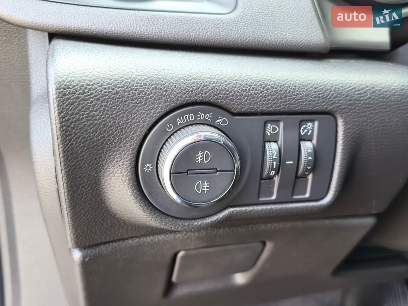 Седан Opel Astra 2019 в Дніпрі фото 19 Седан Opel Astra 2019 в Дніпрі